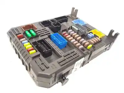 Second-hand car spare part fuse box unit for citroen c4 picasso ii 1.2 thp 130 oem iam references 9819851380