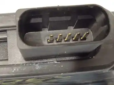Recambio de automóvil de segunda mano de cerradura puerta delantera izquierda para iveco daily conf. paquetería (sommer) 2.3 diesel cat referencias oem iam 5801529301  