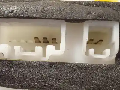 Recambio de automóvil de segunda mano de cerradura puerta delantera izquierda para subaru impreza g12 2.0 diesel cat referencias oem iam 61032fg270  