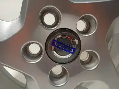 Pièce détachée automobile d'occasion jante pour volvo c30 d2 kinetic références oem iam 31202052  