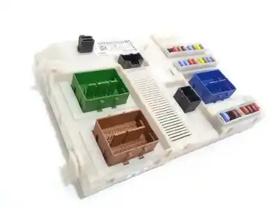 Peça sobressalente para automóvel em segunda mão caixa de fusíveis e relés por volvo v60 kombi 2.0 diesel cat referências oem iam 31412970