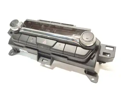 Peça sobressalente para automóvel em segunda mão comando de sofagem (chauffage / ar condicionado) por mazda 3 berlina (bp) evolution referências oem iam bdmc61190a a2c17448803 