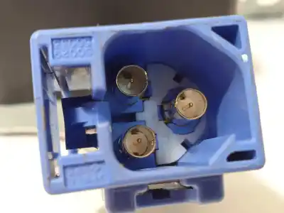 Peça sobressalente para automóvel em segunda mão antena por mazda 3 berlina (bp) evolution referências oem iam bdmd66t30  