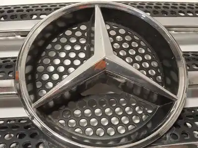 Peça sobressalente para automóvel em segunda mão grelha frontal por mercedes-benz clase m (w163) 400 cdi (163.128) referências oem iam a1638800185 a1638801085 