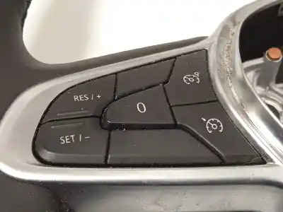 Second-hand car spare part steering wheel for renault clio v 1.0 tce bivalent. gasolina / gpl oem iam references 484002607r  