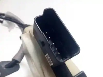 Peça sobressalente para automóvel em segunda mão fechadura da porta traseira direita por peugeot 208 active referências oem iam 9688080780  