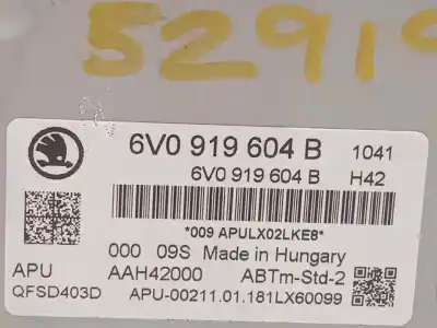 Second-hand car spare part multifunction display for skoda fabia style oem iam references 6v0919604b  