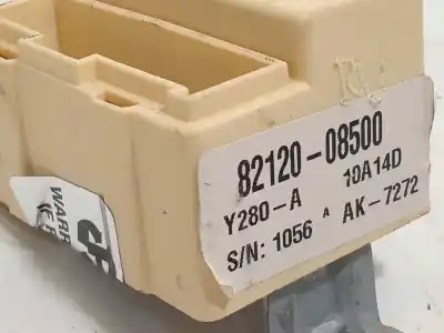 Автозапчастина б/у реле для ssangyong kyron 2.0 xdi 4x4 посилання на oem iam 8212008500  