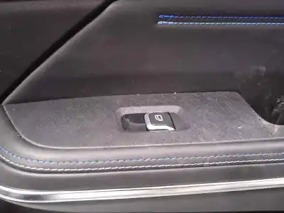 Автозапчастина б/у обработка передніх правіх дверей для lynk & co 01 phev посилання на oem iam 8891959399  
