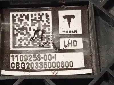 Автозапчастина б/у окрашувальник задніх ліхтарів для tesla model 3  посилання на oem iam 110925300i  