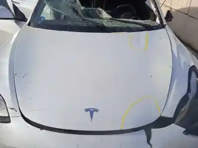 Автозапчастина б/у капок для tesla model 3  посилання на oem iam 1081390e0c  