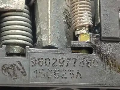 Автозапчасти б/у задняя левая наружная ручка за citroen c3 / c3 origin iii (sx) 1.2 vti 82 ссылки oem iam 9802977380  