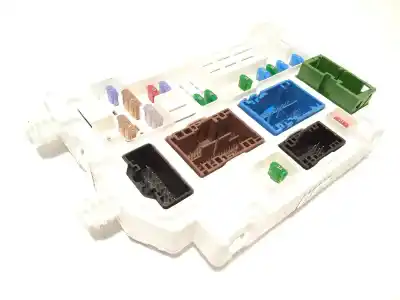 Peça sobressalente para automóvel em segunda mão caixa de fusíveis e relés por peugeot 308 i (4a_, 4c_) 1.6 16v referências oem iam 9846631480