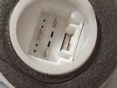 Second-hand car spare part front right door lock for toyota corolla (e21) * oem iam references 6903002511  