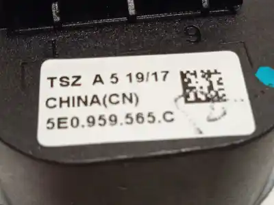 Second-hand car spare part rearview side mirror switch for skoda octavia combi (5e5) rs oem iam references 5e0959565c 5e0959565cwhi 
