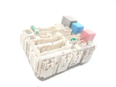 Second-hand car spare part FUSE BOX UNIT for TOYOTA PRIUS LIFTBACK (_W2_)  OEM IAM references 8273047290  804030571