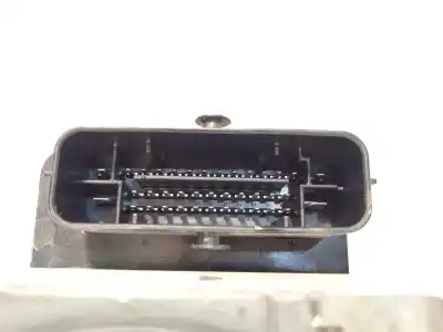 Pezzo di ricambio per auto di seconda mano abs per skoda octavia iii combi (5e5, 5e6) 1.6 tdi riferimenti oem iam 5q0614517aq 10022009014 28515471313