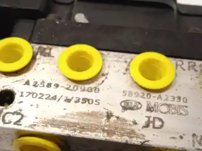 Peça sobressalente para automóvel em segunda mão abs por kia cee'd (jd) 1.6 crdi 110 referências oem iam 58920a2330 a258920900 6158945200