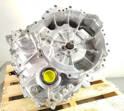 Tweedehands auto-onderdeel VERSNELLINGSBAK voor TOYOTA COROLLA FASTBACK (_E21_)  OEM IAM-referenties 3090012040  