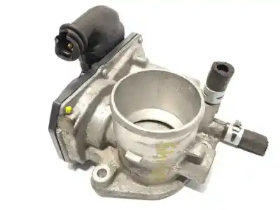 İkinci el araba yedek parçası KELEBEK KUTUSU için TOYOTA YARIS  OEM IAM referansları 2203047040  