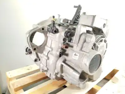 Автозапчастина б/у коробка передач для volkswagen t-roc (a11, d11) 2.0 tdi посилання на oem iam ulv  02q300058c