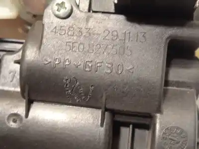 Автозапчастина б/у замок багажника / ворот для skoda octavia iii (5e3, nl3, nr3) 1.6 tdi посилання на oem iam 5e0827505  