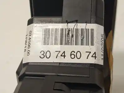 Peça sobressalente para automóvel em segunda mão botão / interruptor elevador vidro dianteiro esquerdo por volvo xc90 i (275) d5 awd referências oem iam 30746074  