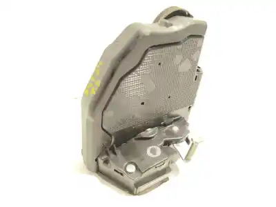 Автозапчасти б/у замок задней правой двери за toyota corolla fastback (_e21_) 1.8 hybrid (zwe211) ссылки oem iam 6905002580