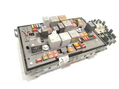 Second-hand car spare part fuse box unit for opel astra j (p10) 1.7 cdti (68) oem iam references 13343767  