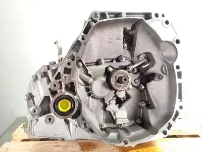 Автозапчастина б/у КОРОБКА ПЕРЕДАЧ для RENAULT MEGANE IV FASTBACK (B9A/M/N_)  Посилання на OEM IAM JR5396 320102218R 320101659R