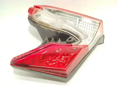 Pezzo di ricambio per auto di seconda mano Luce Di Coda Interna Destra per TOYOTA C-HR (_X1_) 1.8 HYBRID (ZYX10_, ZYX11_) Riferimenti OEM IAM 81581F4010  