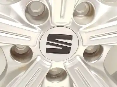 Автозапчастина б/у шина для seat ateca (kh7, khp) 1.5 tsi посилання на oem iam 575601025ac  575601025ac8z8