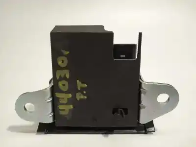 Recambio de automóvil de segunda mano de cerradura maletero / porton para volkswagen polo 1.0 tsi referencias oem iam 2g6827505b 2g6827505b9b9 