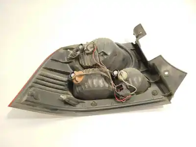 Peça sobressalente para automóvel em segunda mão farolim traseiro direito por ssangyong actyon i 2.0 xdi referências oem iam 8360231015  