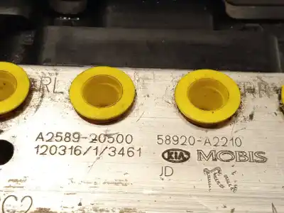 Peça sobressalente para automóvel em segunda mão abs por kia pro cee´d (jd) 1.4 crdi 90 referências oem iam 58920a2210 a258920500 6158945200