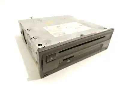 Tweedehands auto-onderdeel GPS-NAVIGATIESYSTEEM voor VOLKSWAGEN TOURAN (5T1)  OEM IAM-referenties 3Q0035824C 28604591 