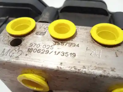 Peça sobressalente para automóvel em segunda mão abs por citroen c3 iii (sx) 1.2 vti 82 referências oem iam 3557994 970025 9826051380