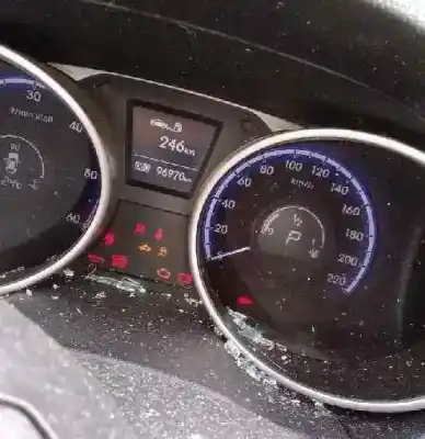 Автозапчастина б/у панель інструментів для hyundai ix35 style awd посилання на oem iam 940072y321  940072y331