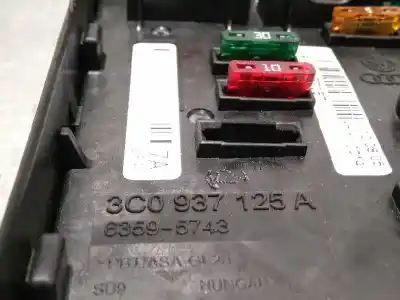 Second-hand car spare part fuse box unit for volkswagen sharan (7n2) 2.0 tdi oem iam references 3c0937125a  