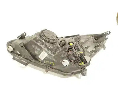 Second-hand car spare part right headlight for opel corsa d (s07) 1.3 cdti (l08, l68) oem iam references 13186382 89313300 93189358