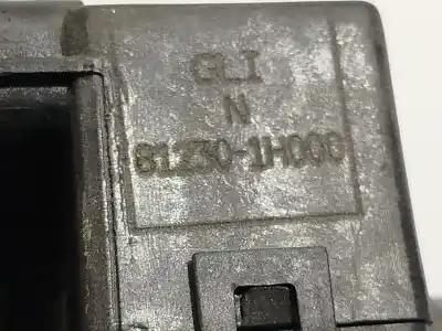 Автозапчасти б/у замок багажника/ворот за kia cee'd sw (ed) 1.6 crdi 90 ссылки oem iam 812301h000  