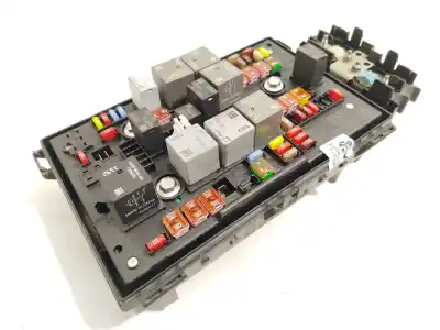 Second-hand car spare part fuse box unit for opel astra j (p10) 1.7 cdti (68) oem iam references 13368641
