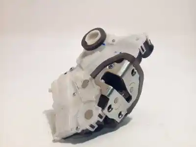 Second-hand car spare part front right door lock for subaru xv 2.0 diesel cat oem iam references 61032fj040