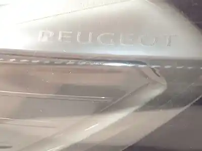 Автозапчасти б/у правый задний фонарь за peugeot 208 ii (ub_, up_, uw_, uj_) 1.2 puretech 130 ссылки oem iam 9823216680 l90123123 