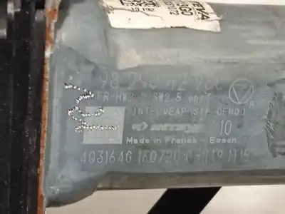 Автозапчасти б/у регулятор стекла переднего правого за peugeot 208 ii (ub_, up_, uw_, uj_) 1.2 puretech 130 ссылки oem iam 9829043380  9829042980