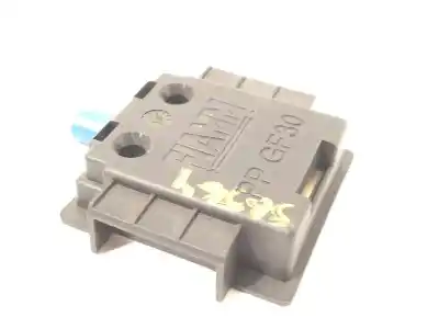 Автозапчасти б/у антенна за peugeot 208 ii (ub_, up_, uw_, uj_) 1.2 puretech 130 ссылки oem iam 9832982380  