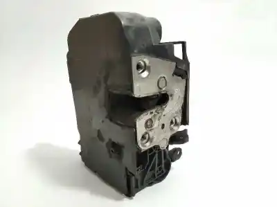 Second-hand car spare part right side sliding door lock for iveco daily caja abierta 35s16 oem iam references 5801529304  