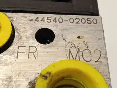 Peça sobressalente para automóvel em segunda mão abs por toyota corolla (_e12_) 1.4 d (nde120_) referências oem iam 4454002050 0265225290 0265950133