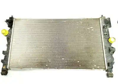 Pièce détachée automobile d'occasion radiateur d'eau pour opel astra j sedán 1.7 cdti (69) références oem iam 13267662