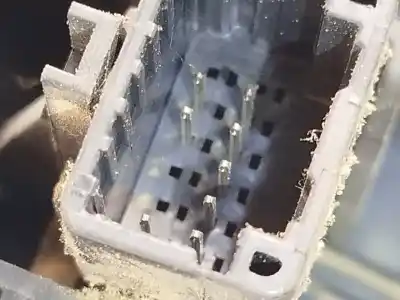 Pezzo di ricambio per auto di seconda mano retrovisore destro per renault megane iii fastback (bz0/1_, b3_) 1.5 dci riferimenti oem iam 963010192r  